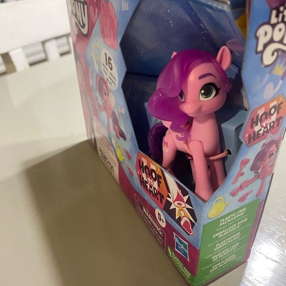 My Little Pony Make Your Mark Mark Magic Princess Pipp Petals Hoof To Heart - Picture 3 of 8